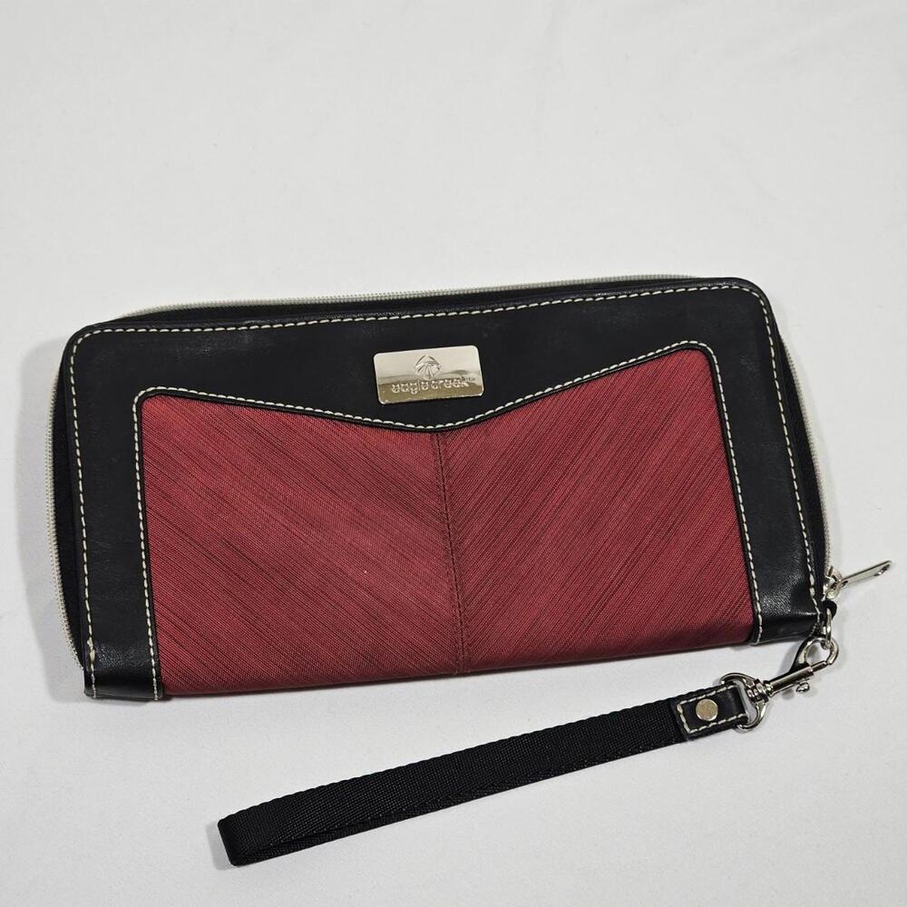 Eagle Creek Travel Gear Marian Zip Around Women's Wristlet Wallet Card Organizer